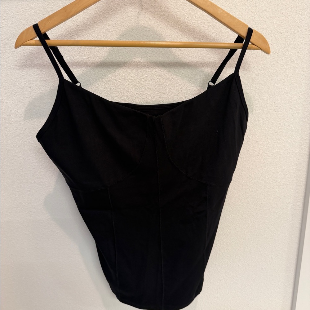 NWOT Savvi Black Tank with Shelf Bra for Support During Workouts. Size XL - Picture 4 of 6